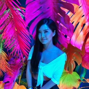 Meet your Posher, Bora